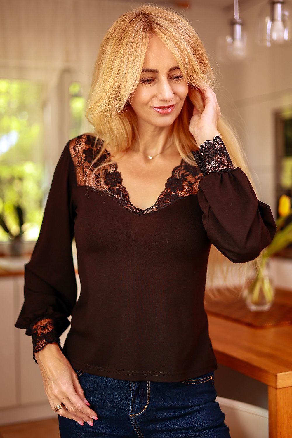 Blouse model 214183 Mirale